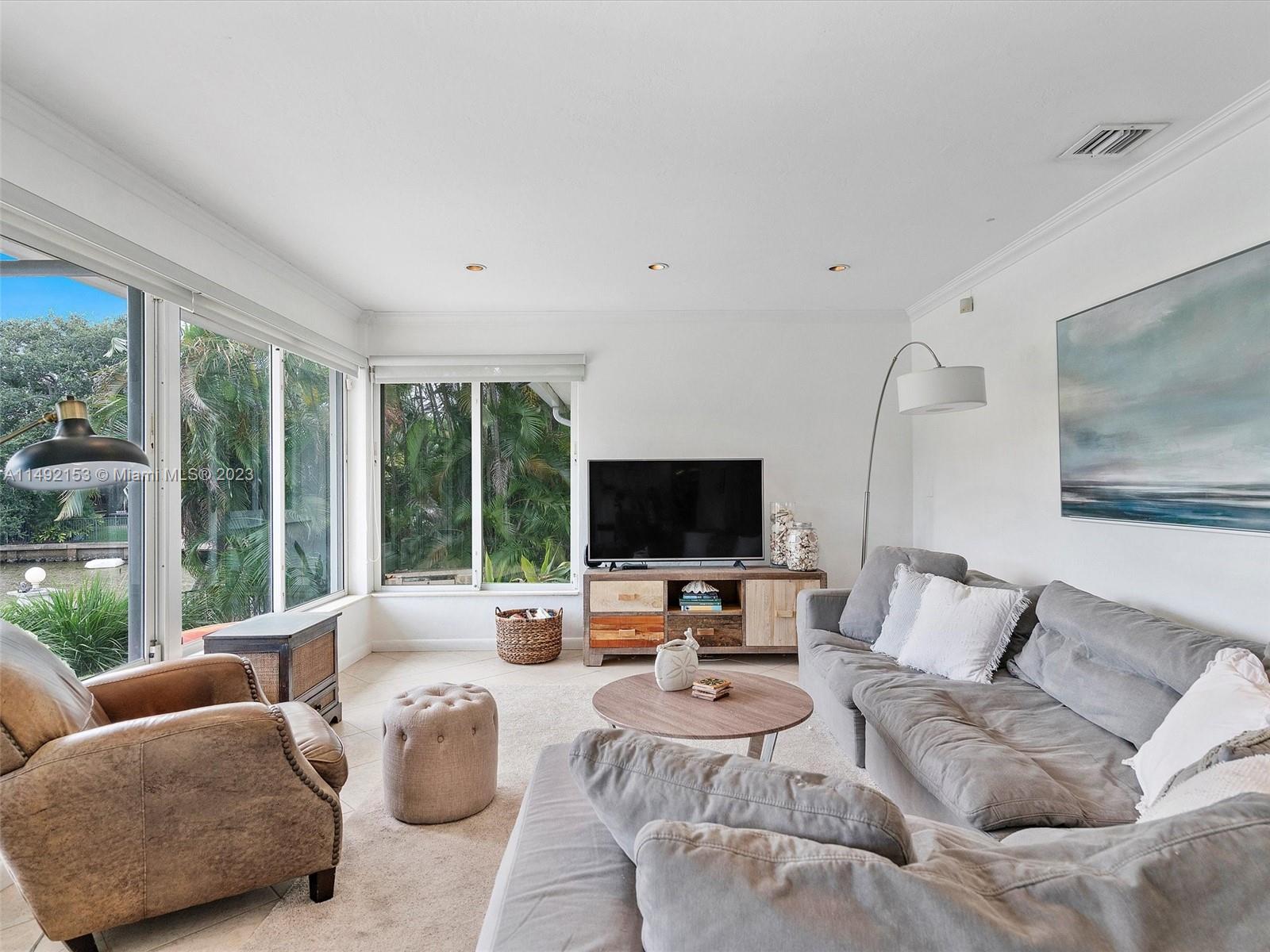 REPLAT OF TRACK B MIAMI S - Residential