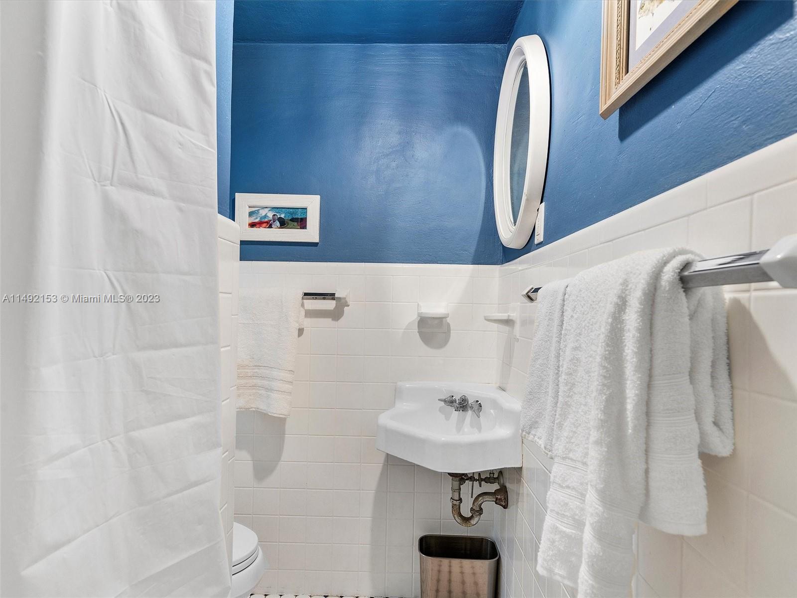 REPLAT OF TRACK B MIAMI S - Residential