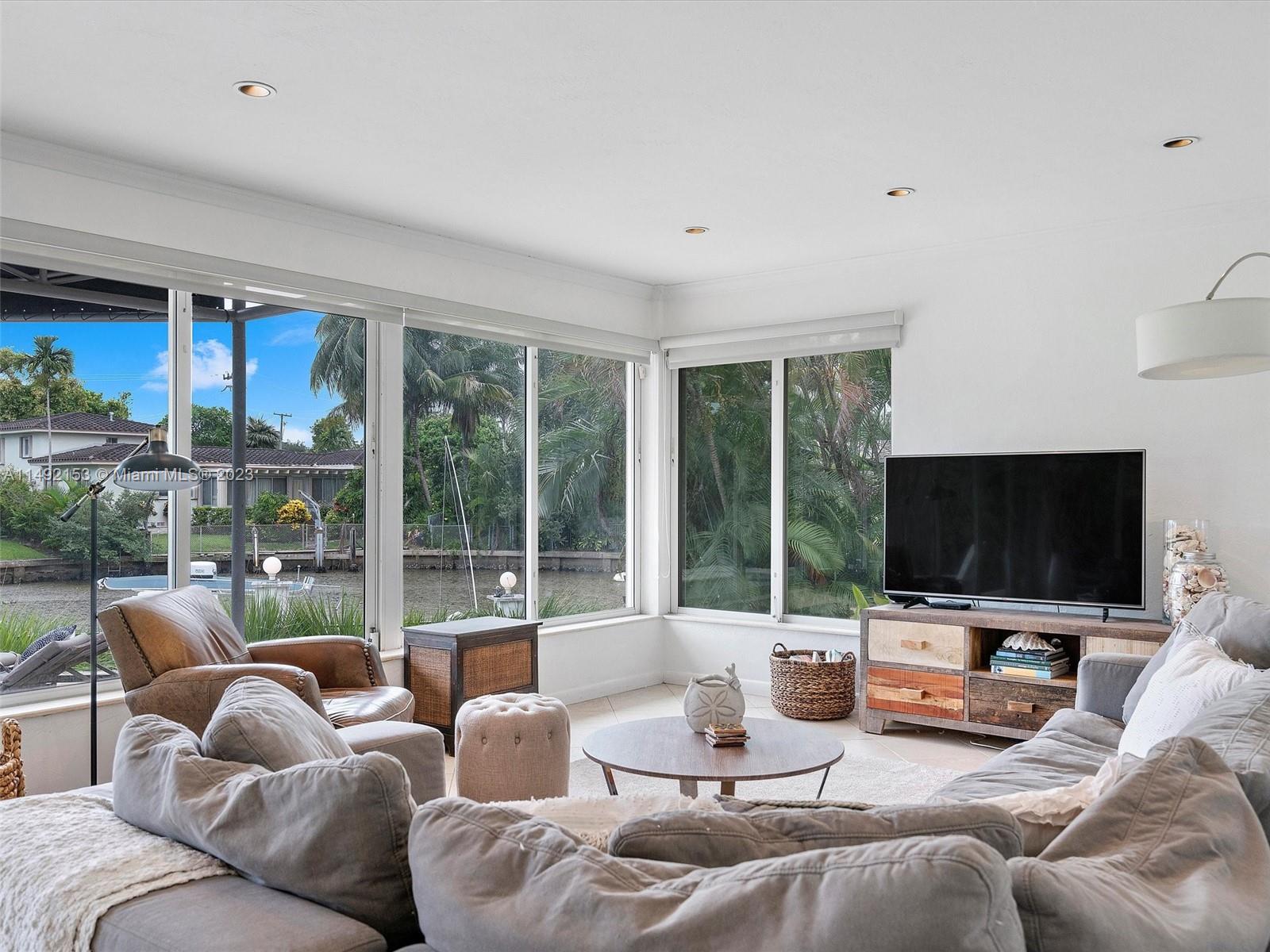 REPLAT OF TRACK B MIAMI S - Residential