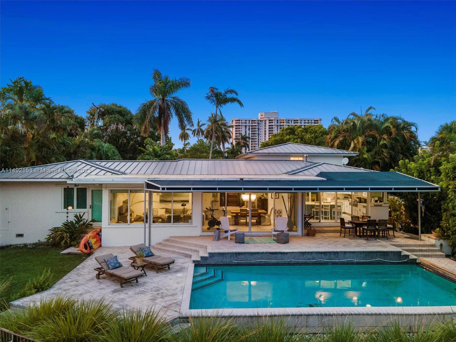 REPLAT OF TRACK B MIAMI S - Residential