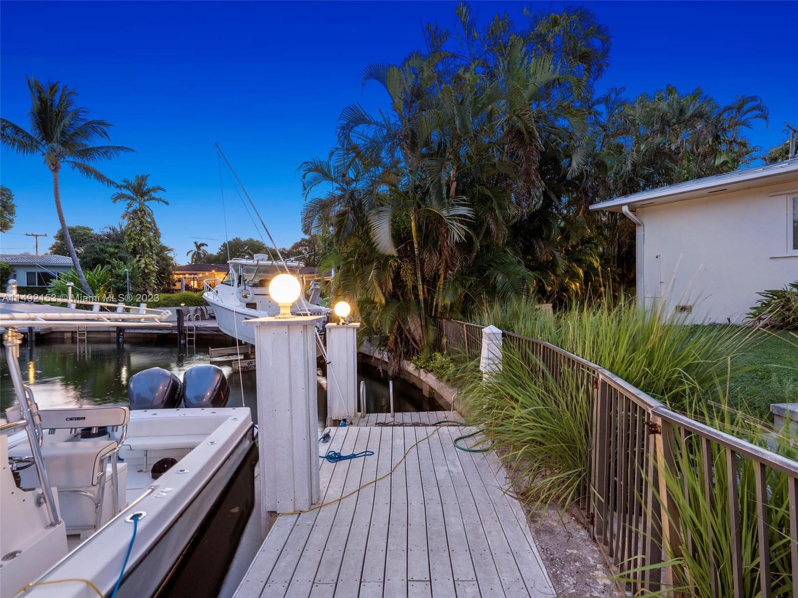 REPLAT OF TRACK B MIAMI S - Residential