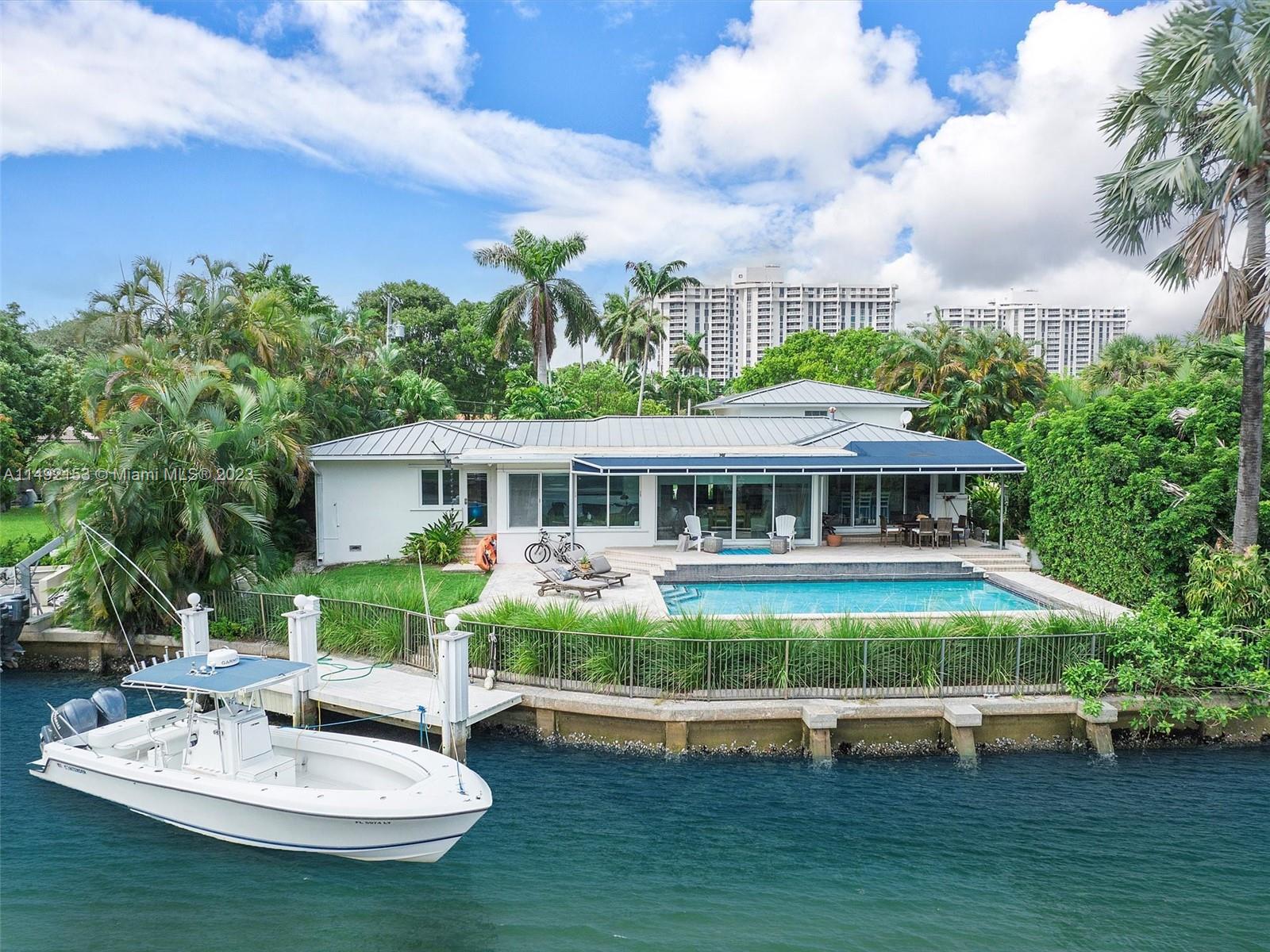 REPLAT OF TRACK B MIAMI S - Residential