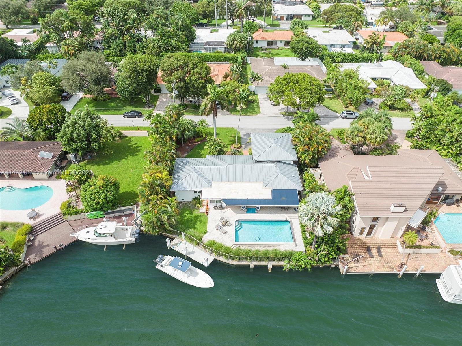 REPLAT OF TRACK B MIAMI S - Residential