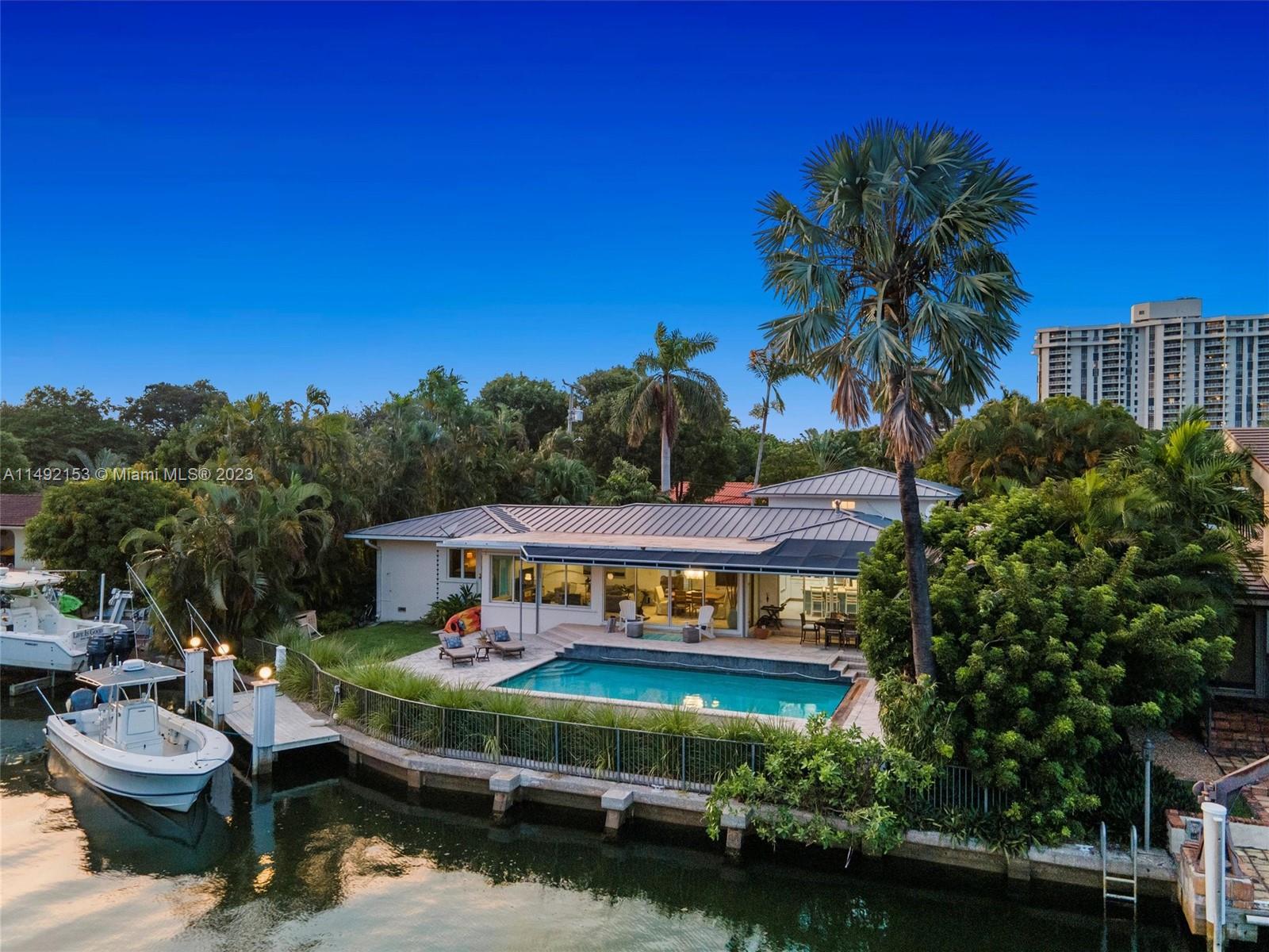 REPLAT OF TRACK B MIAMI S - Residential