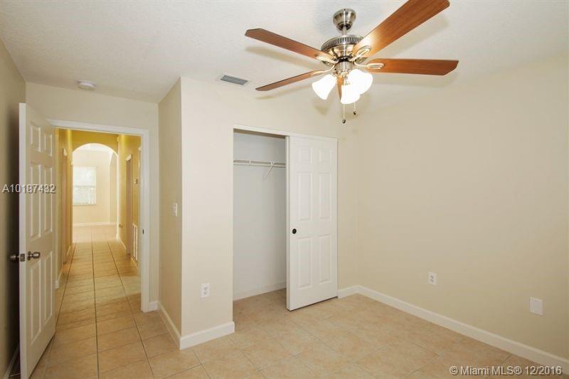 Oak Creek South Add 01 - Residential Lease