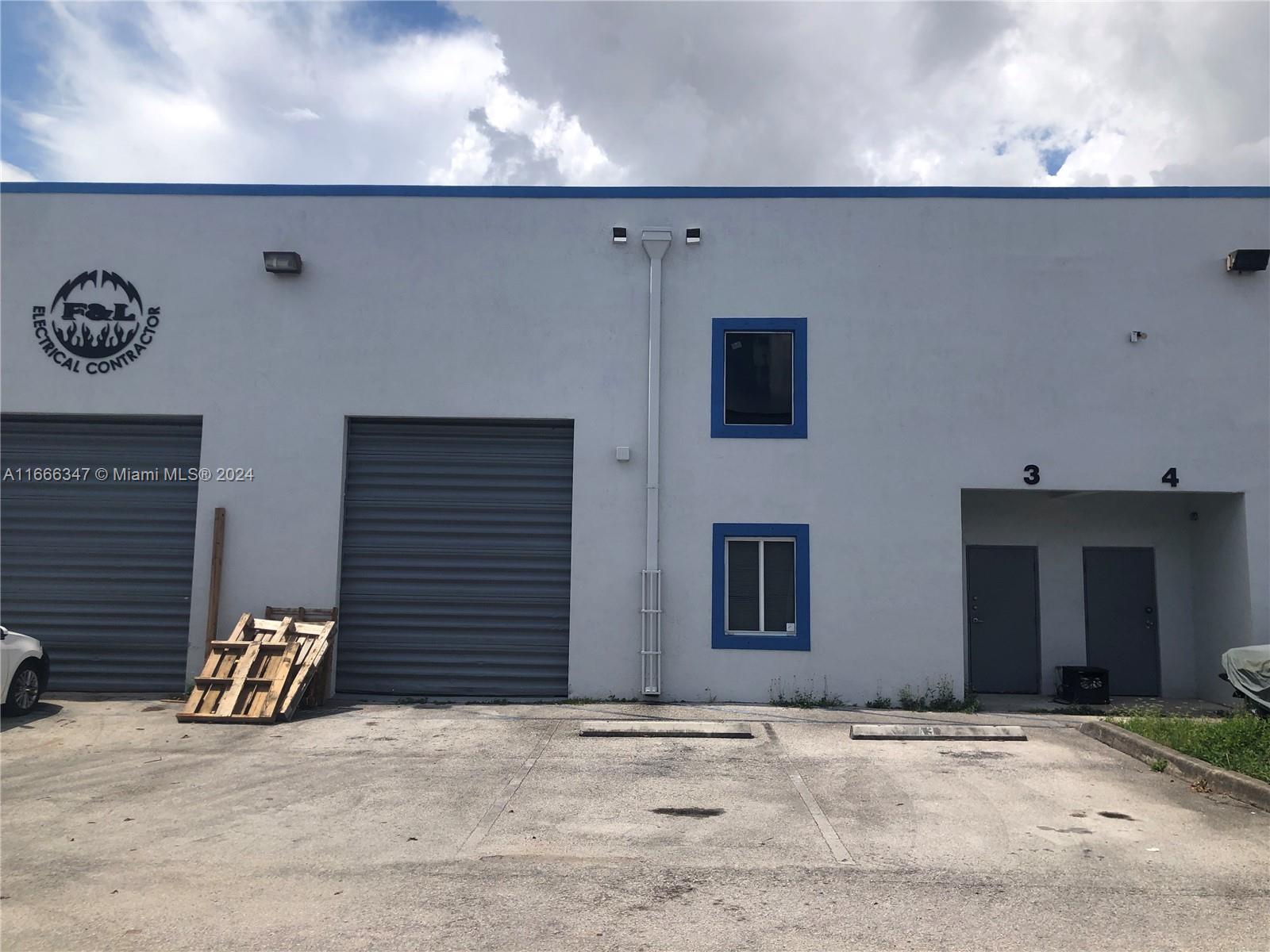 ***PRICE REDUCED****Office/Warehouse in Gated Secure Community in the best area of Hialeah. Built in 2005 and recently painted, this unit is in great conditions. 1 Office, 1 ADA Bathroom, 3-Phase Electric, 20' High Ceilings, Twin Tee Concrete Roof. This warehouse is in no need of any repairs and is ready to move in. No Mechanics, Auto, Boat, Motorcycle, Cabinet, Marble/Granite uses allowed. Must be approved by the association. Tenant occupied on a Month to Month. Great Location at a great price. Will not last!!