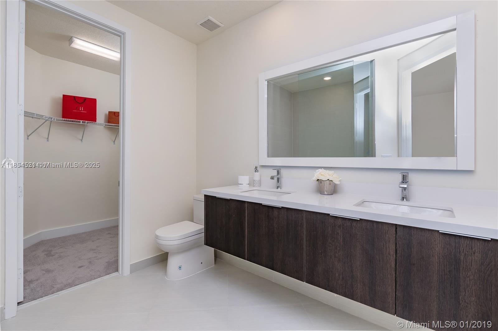 LANDMARK AT DORAL CONDO N - Residential