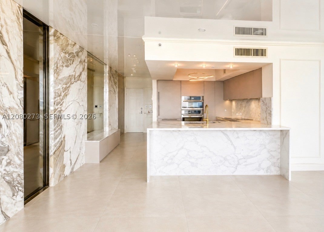 16699 Collins Ave 2907