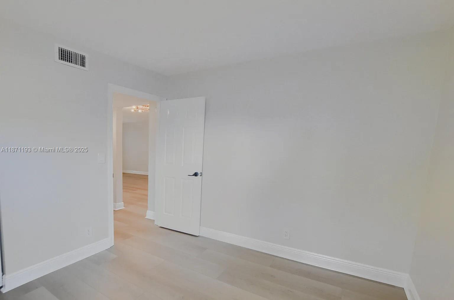 LAKE WINDWOOD CONDO - Residential Lease