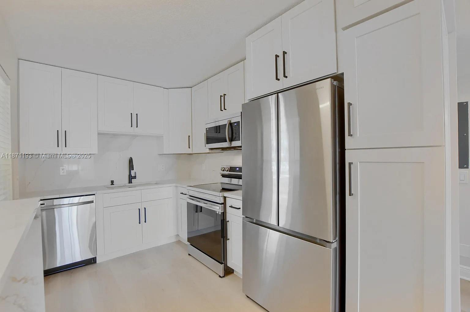 LAKE WINDWOOD CONDO - Residential Lease