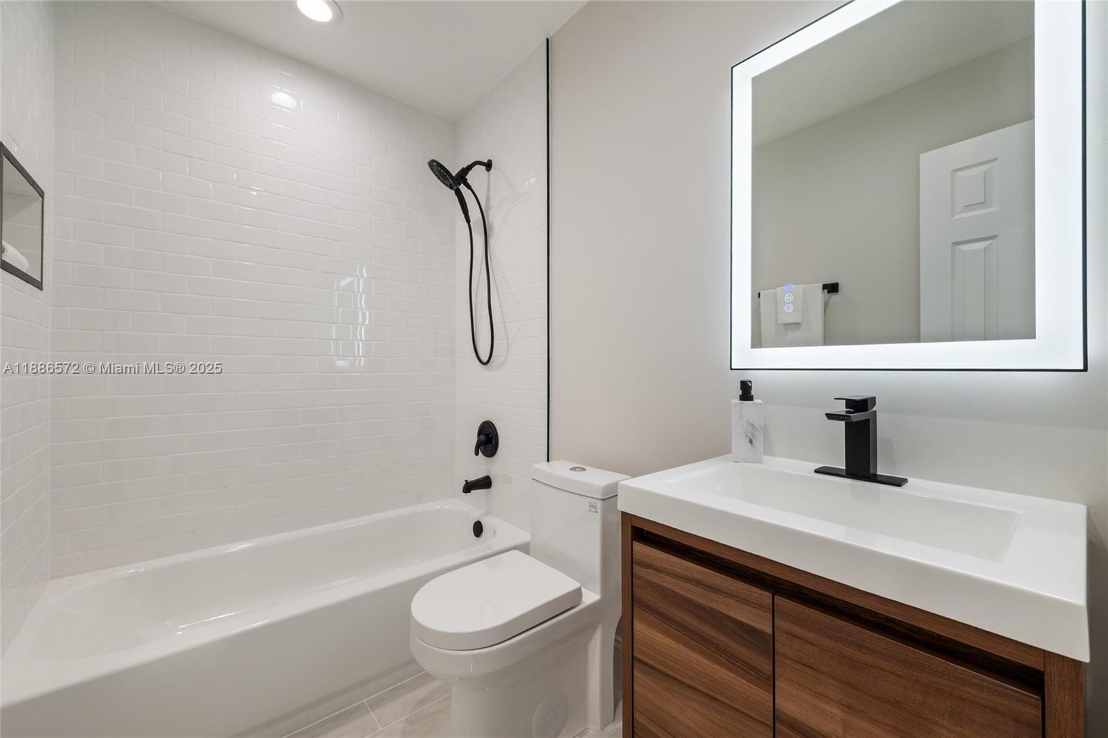 CAROL CITY 5TH ADDN - Residential