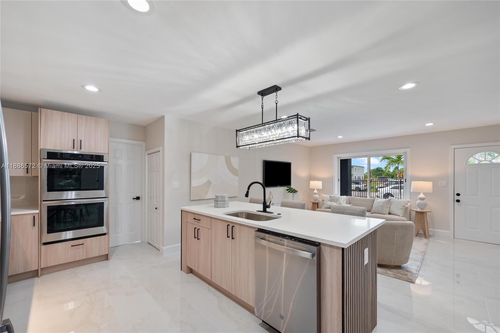 CAROL CITY 5TH ADDN - Residential