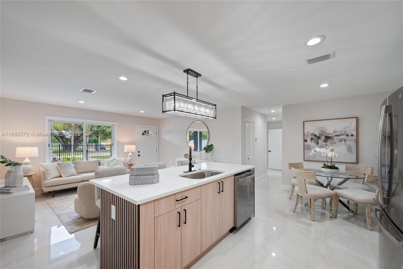 CAROL CITY 5TH ADDN - Residential
