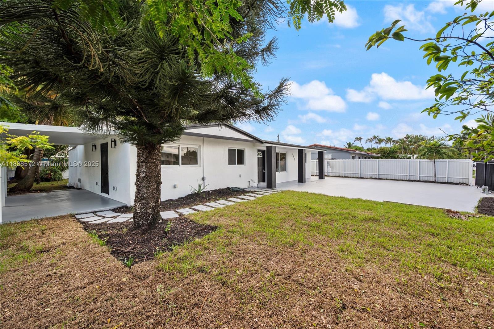 CAROL CITY 5TH ADDN - Residential