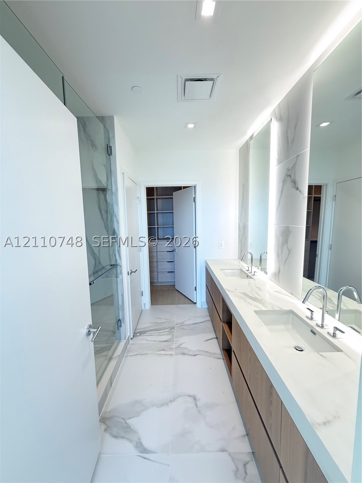 1400 Biscayne BLVD 809