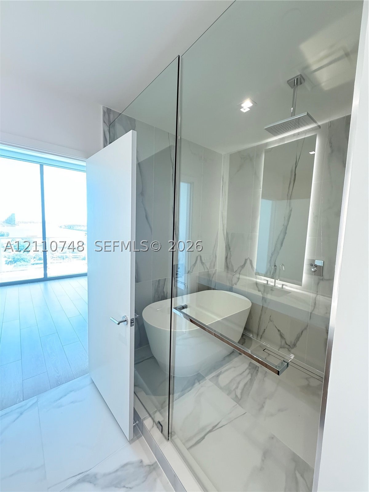 1400 Biscayne BLVD 809