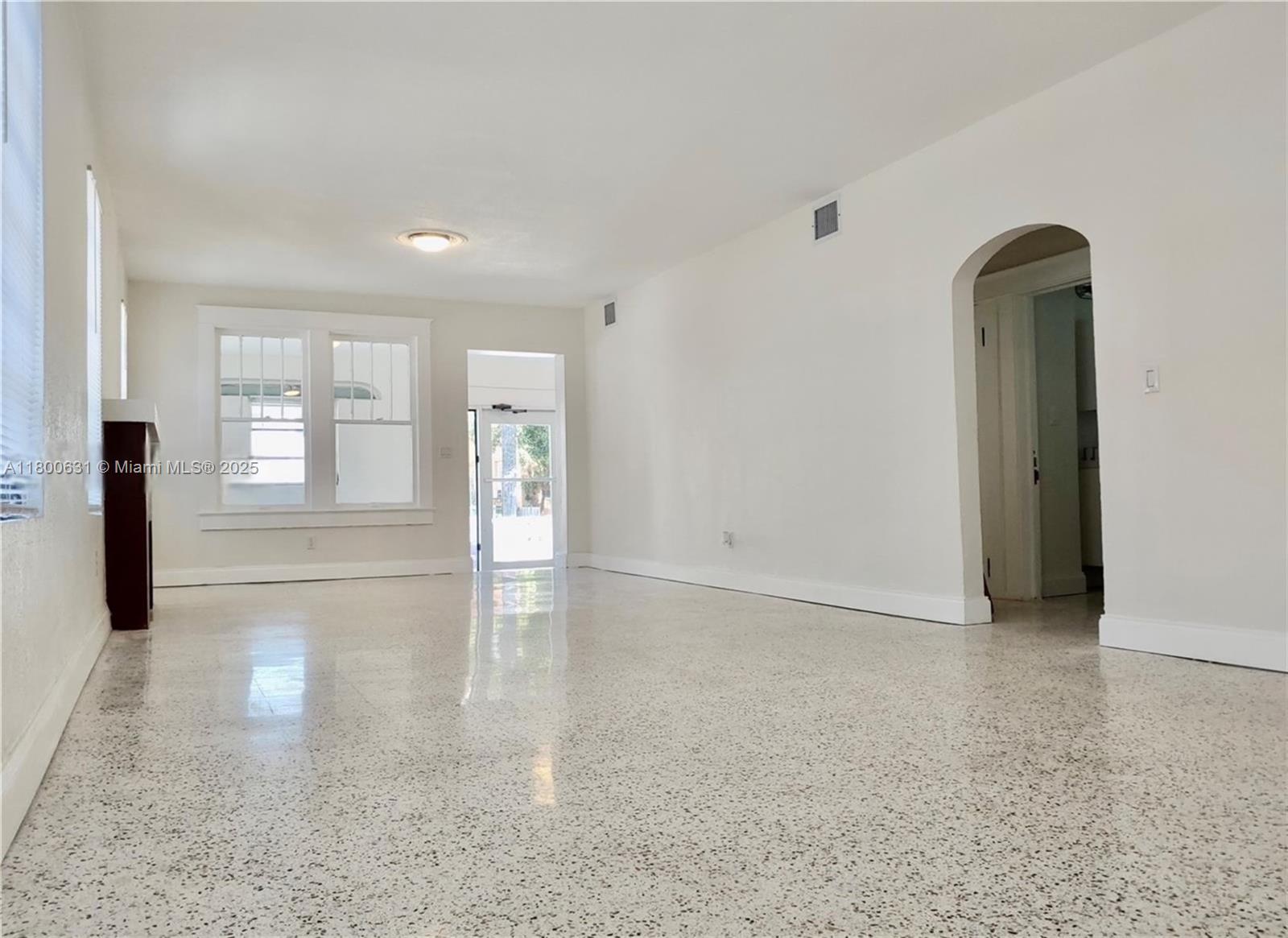 LAWRENCE EST LAND CO SUB - Residential