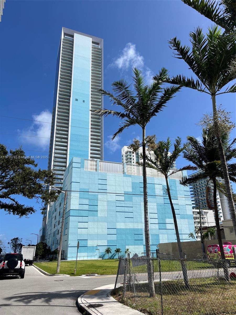 Property for Sale at 700 Ne 26th Ter 2004, Miami, Broward County, Florida - Bedrooms: 1 
Bathrooms: 1  - $690,000