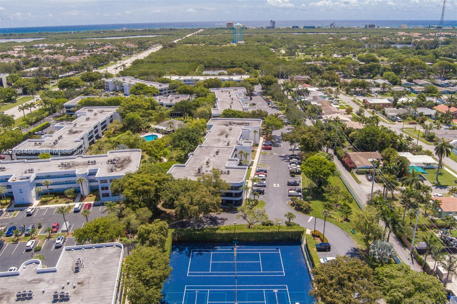 SHERIDAN BY THE BEACH CON - Residential