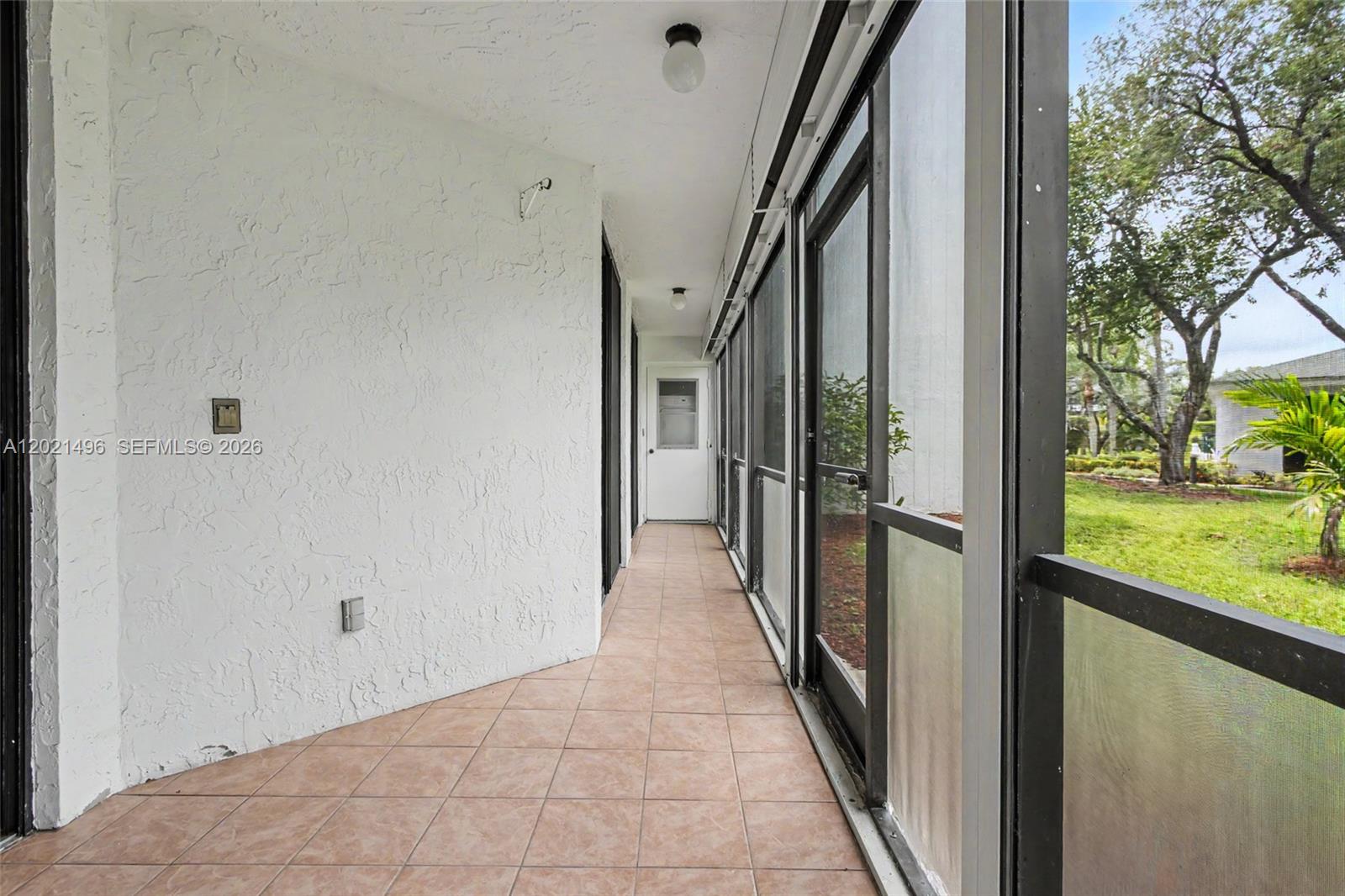 SHERIDAN BY THE BEACH CON - Residential