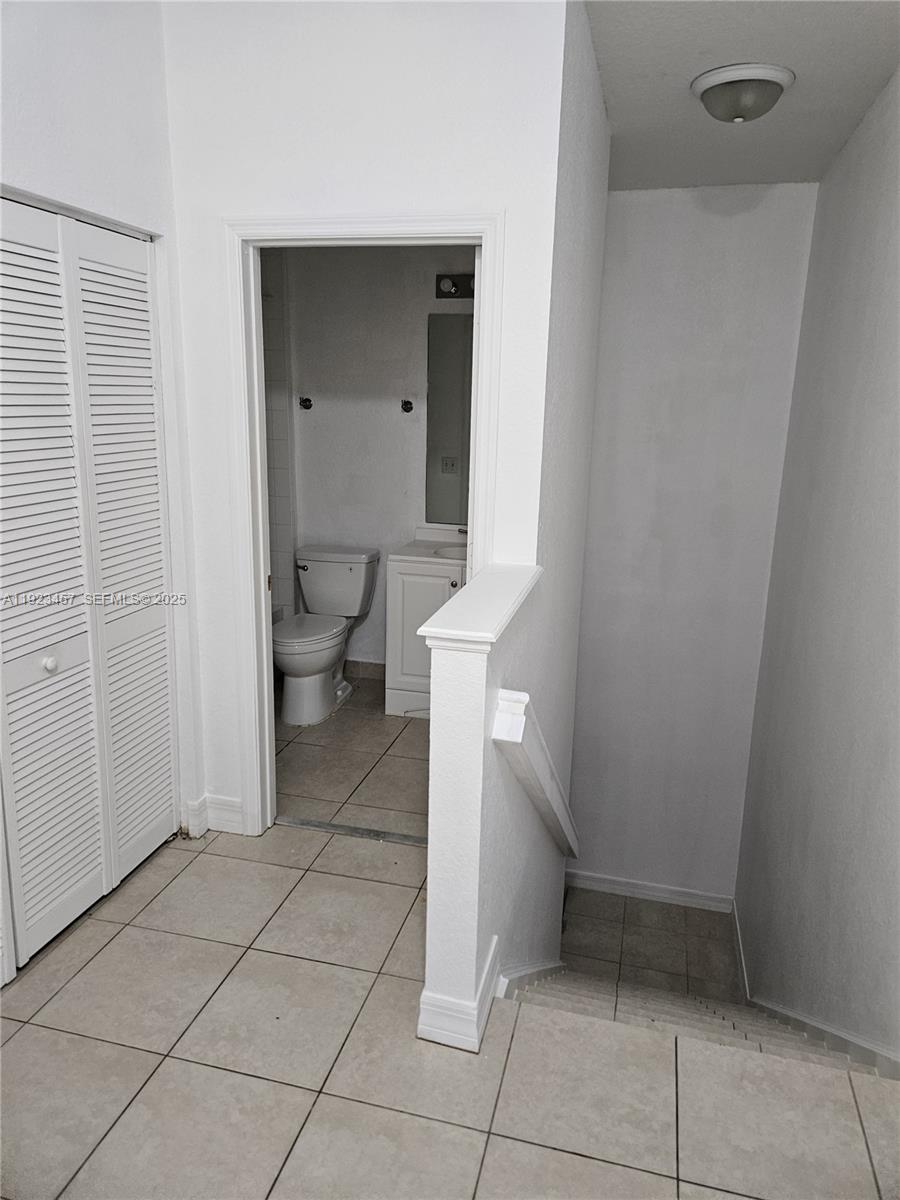 VILABELLA CENTRAL PARK CO - Residential Lease