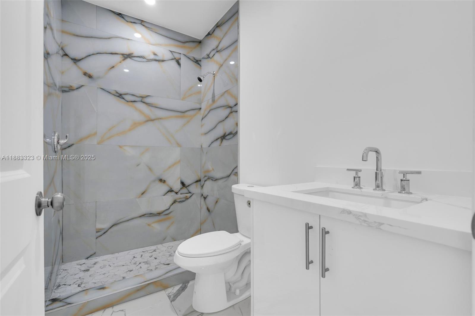 RICHARDS SUB - Residential Lease