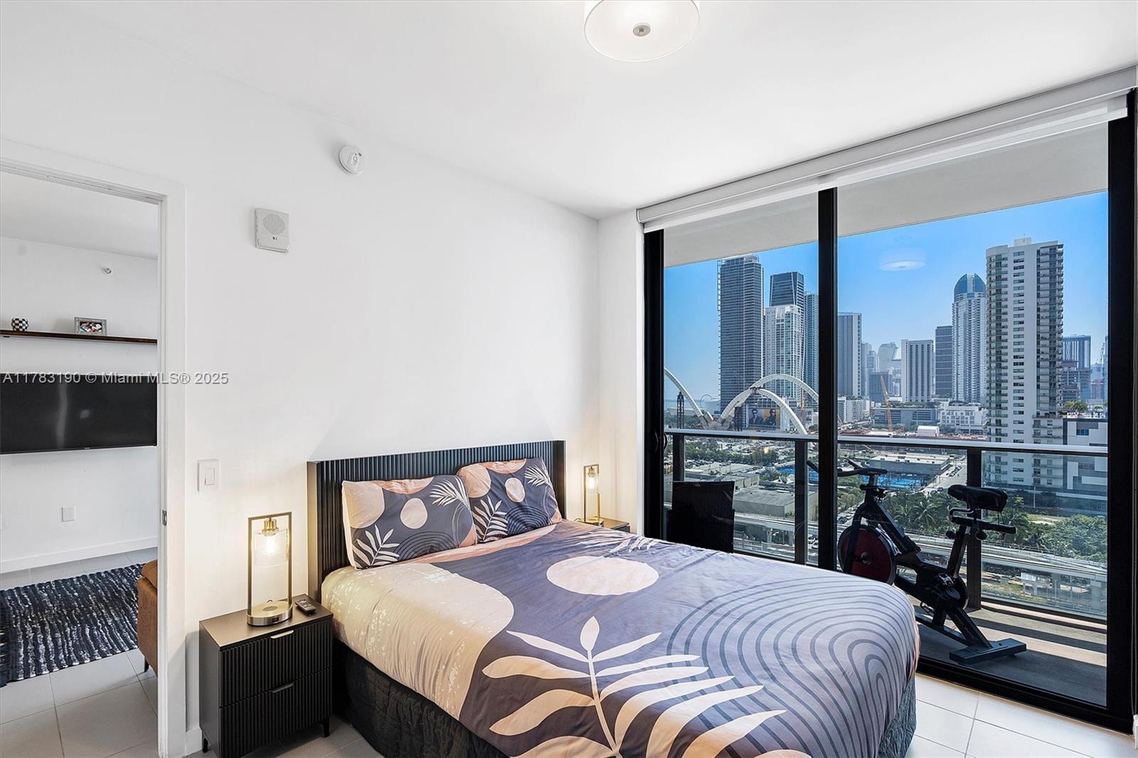 CANVAS CONDO - Residential