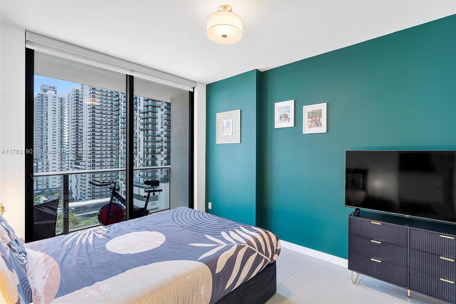 CANVAS CONDO - Residential