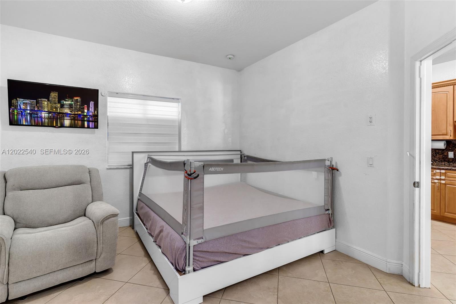 OLD BISCAYNE VILLAS CONDO - Residential