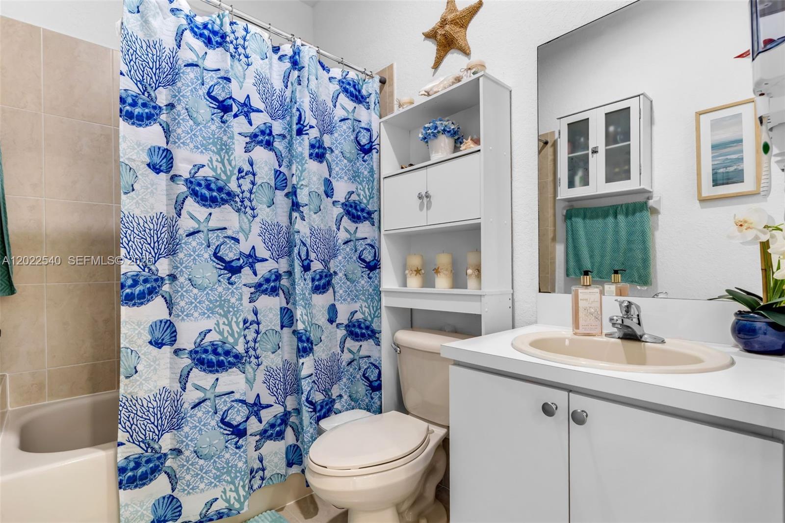 OLD BISCAYNE VILLAS CONDO - Residential
