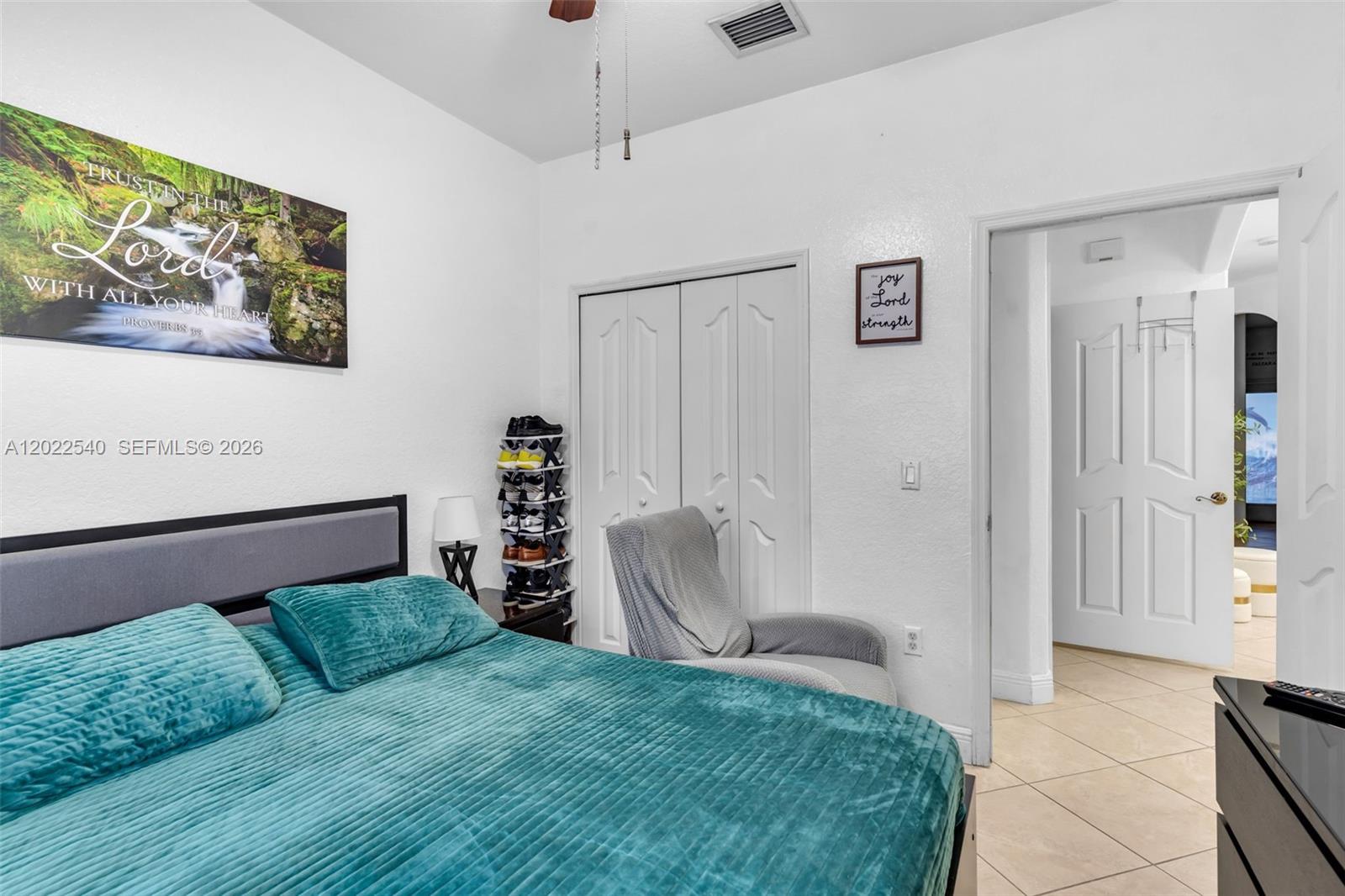 OLD BISCAYNE VILLAS CONDO - Residential