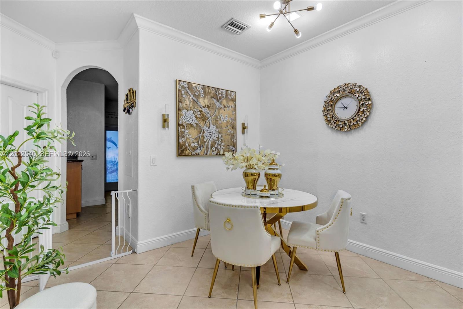 OLD BISCAYNE VILLAS CONDO - Residential