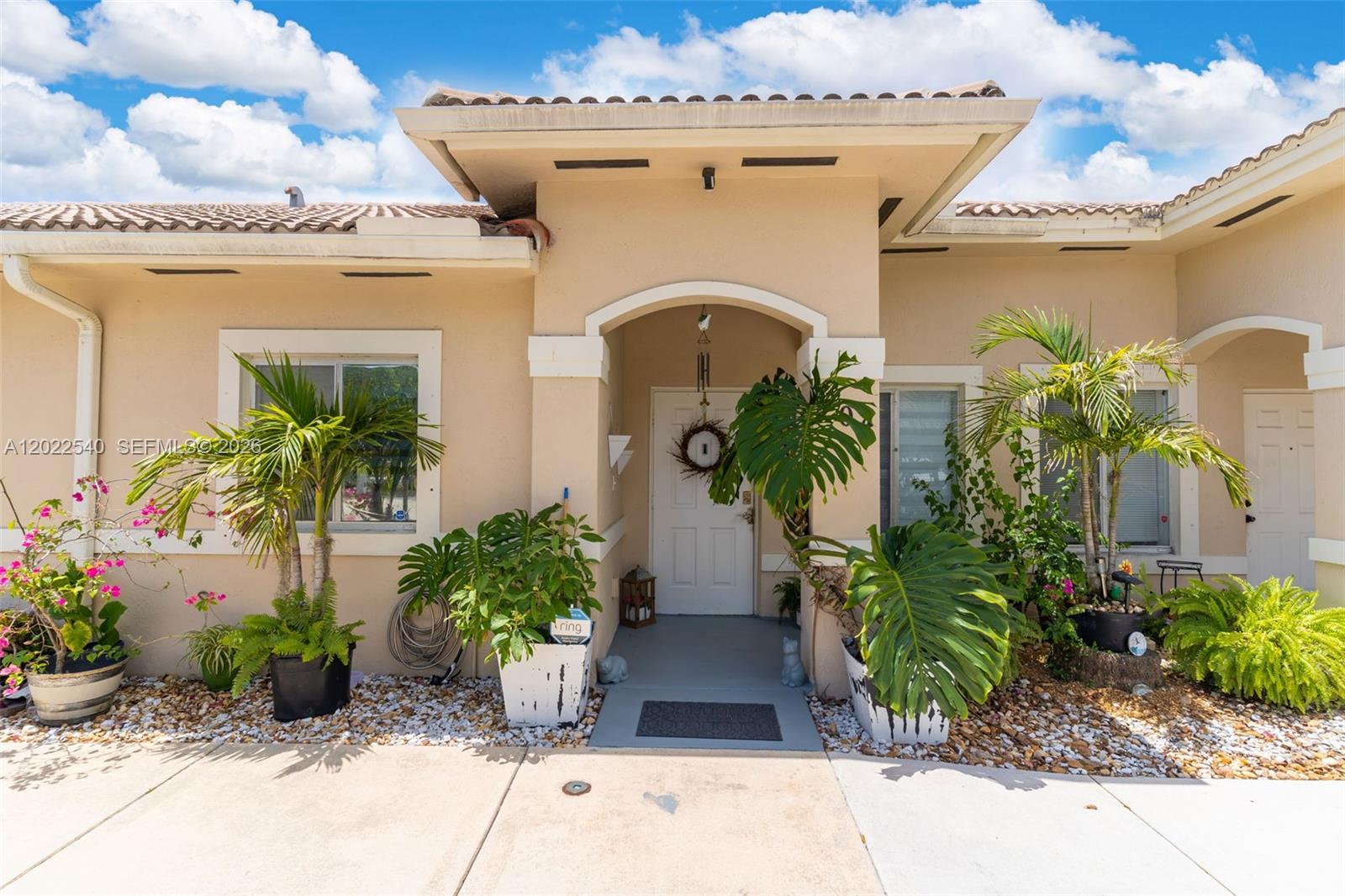 OLD BISCAYNE VILLAS CONDO - Residential