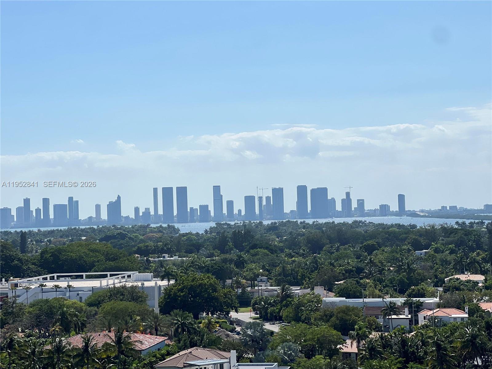 2899 Collins Ave 1502