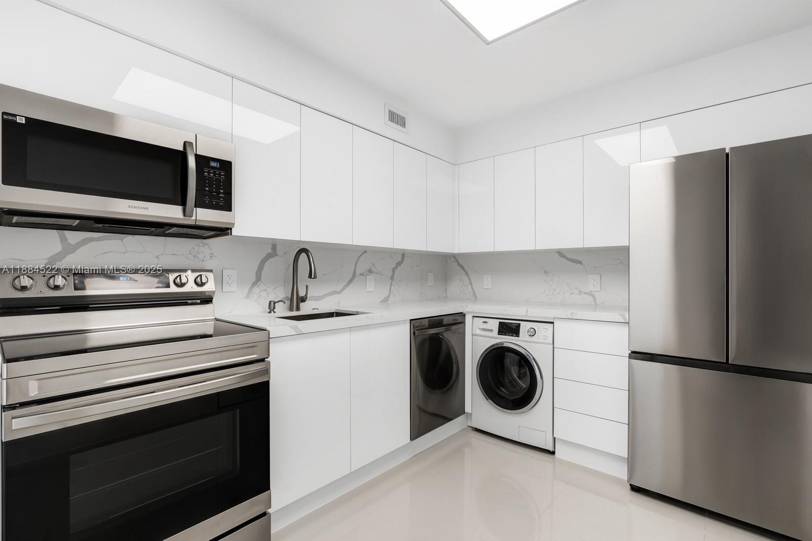 AQUASOL CONDO - Residential