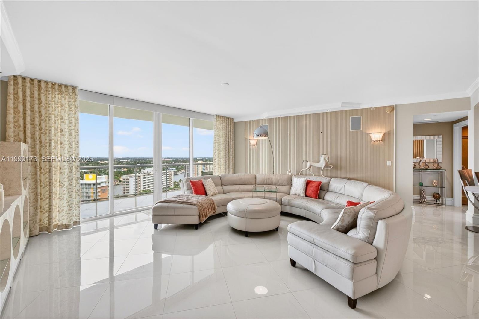 PLAZA AT OCEANSIDE (THE) - Residential