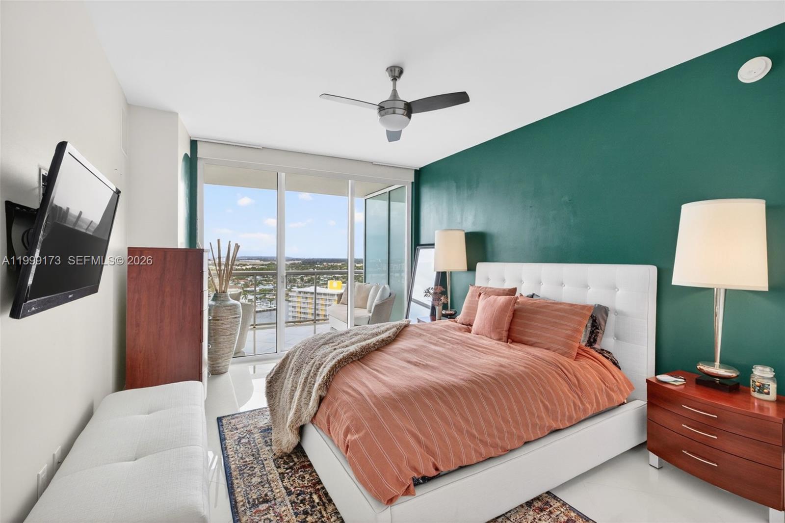 PLAZA AT OCEANSIDE (THE) - Residential