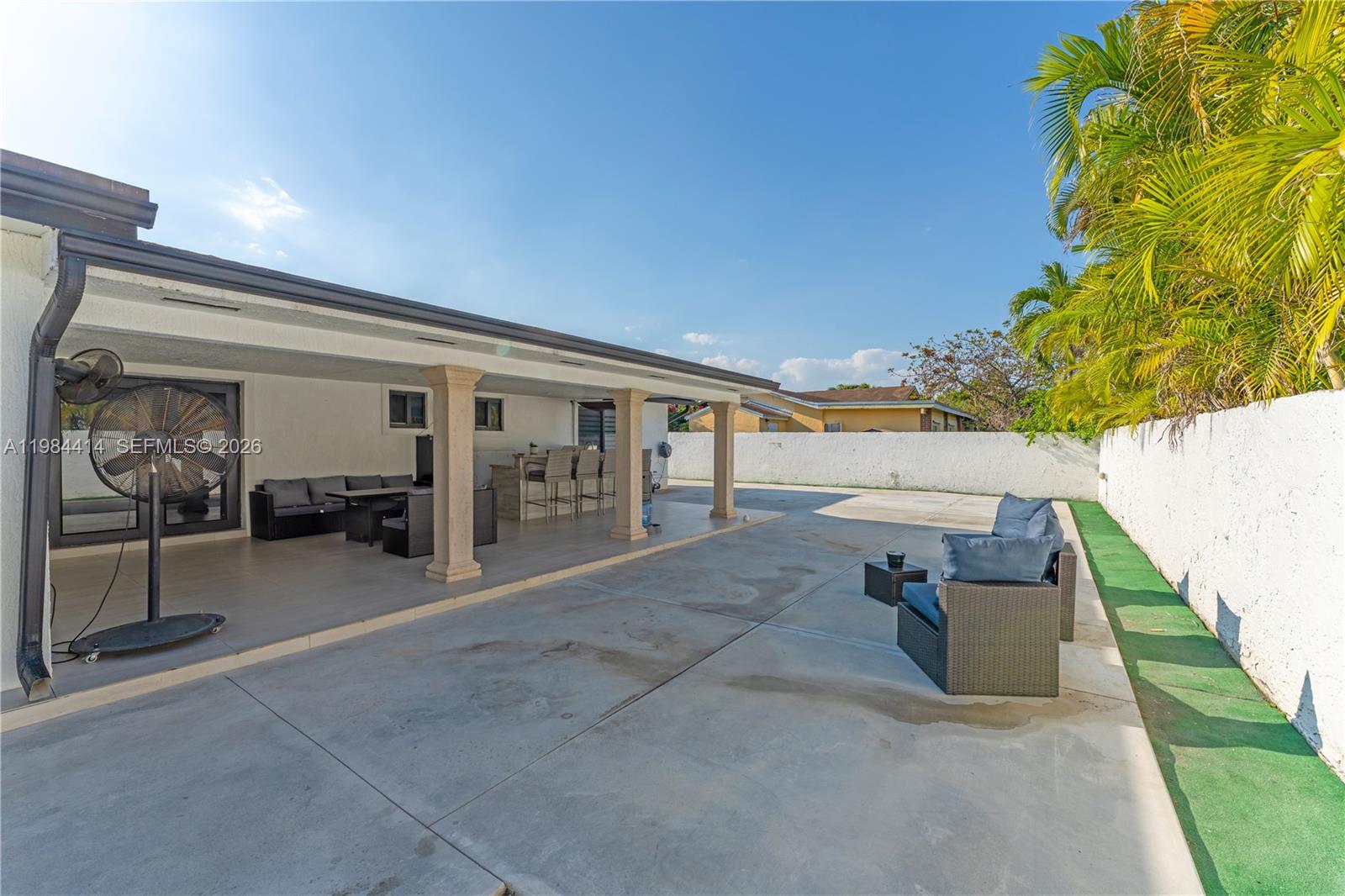 APACHE SUB - Residential