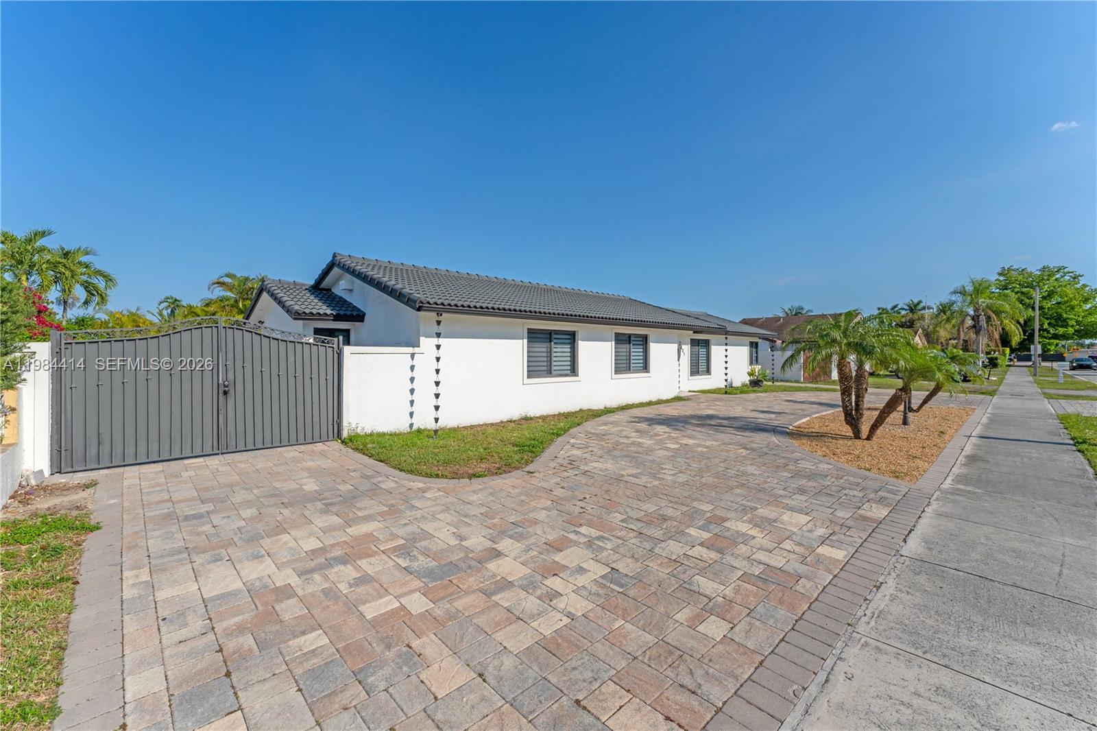 APACHE SUB - Residential