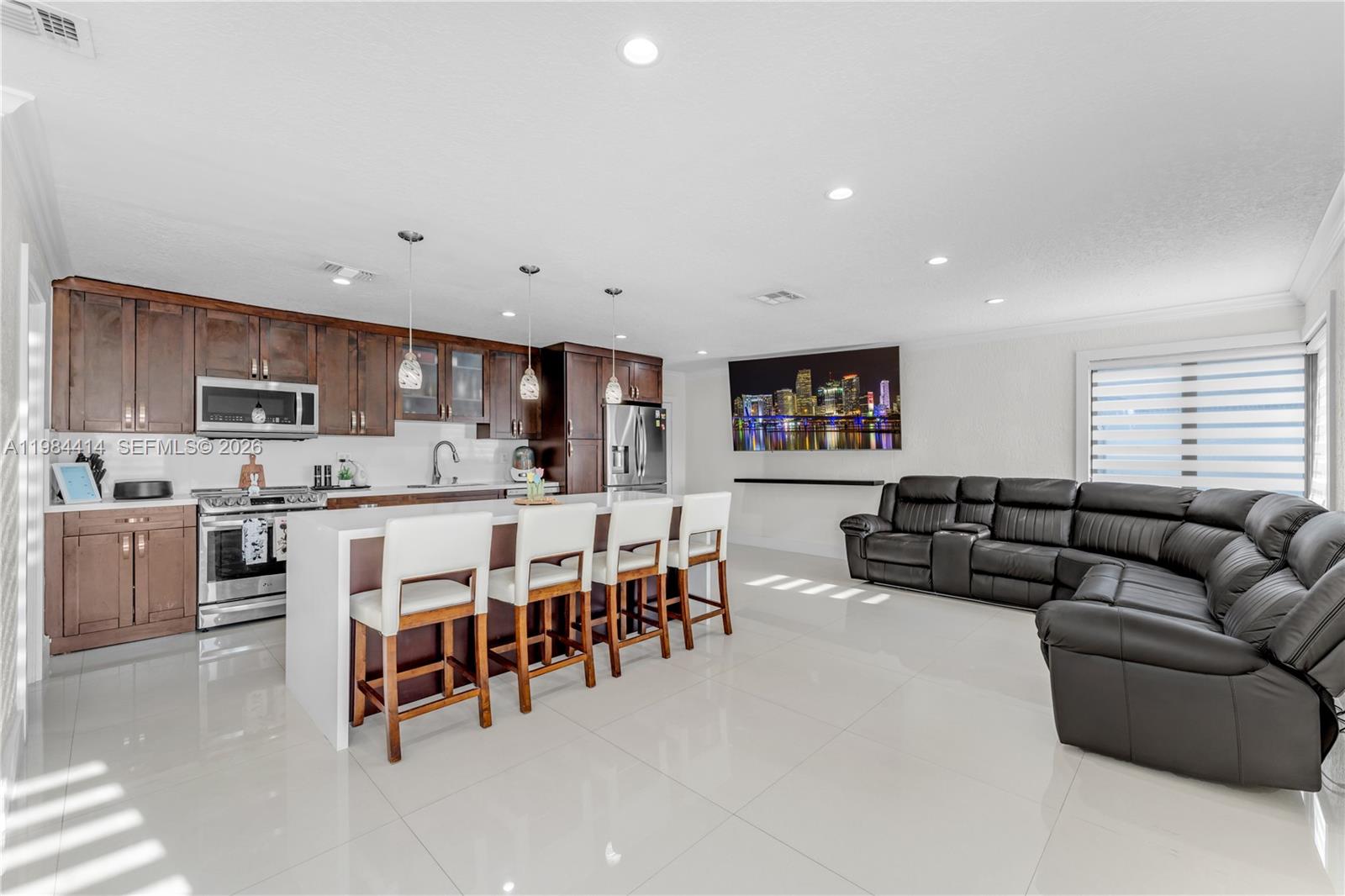 APACHE SUB - Residential