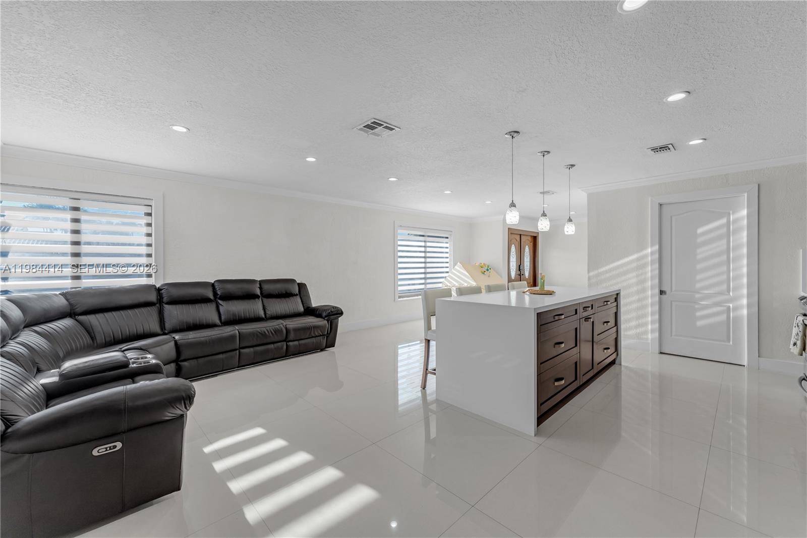 APACHE SUB - Residential