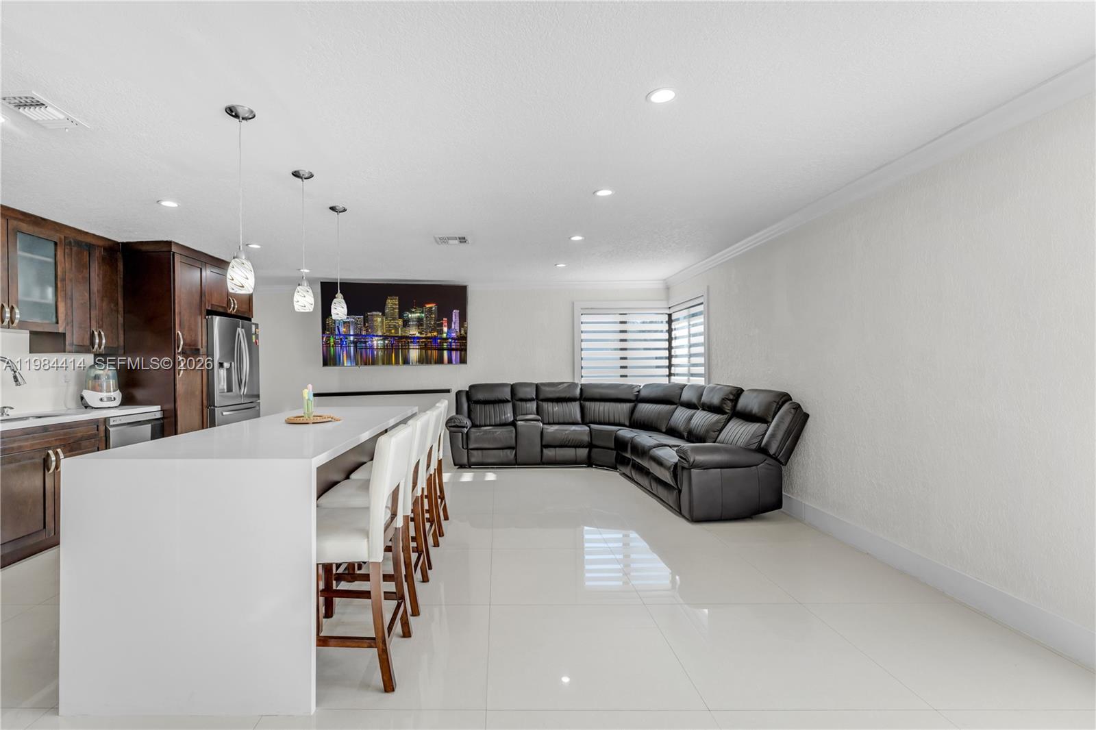 APACHE SUB - Residential