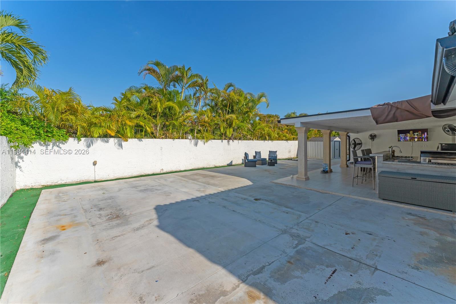 APACHE SUB - Residential