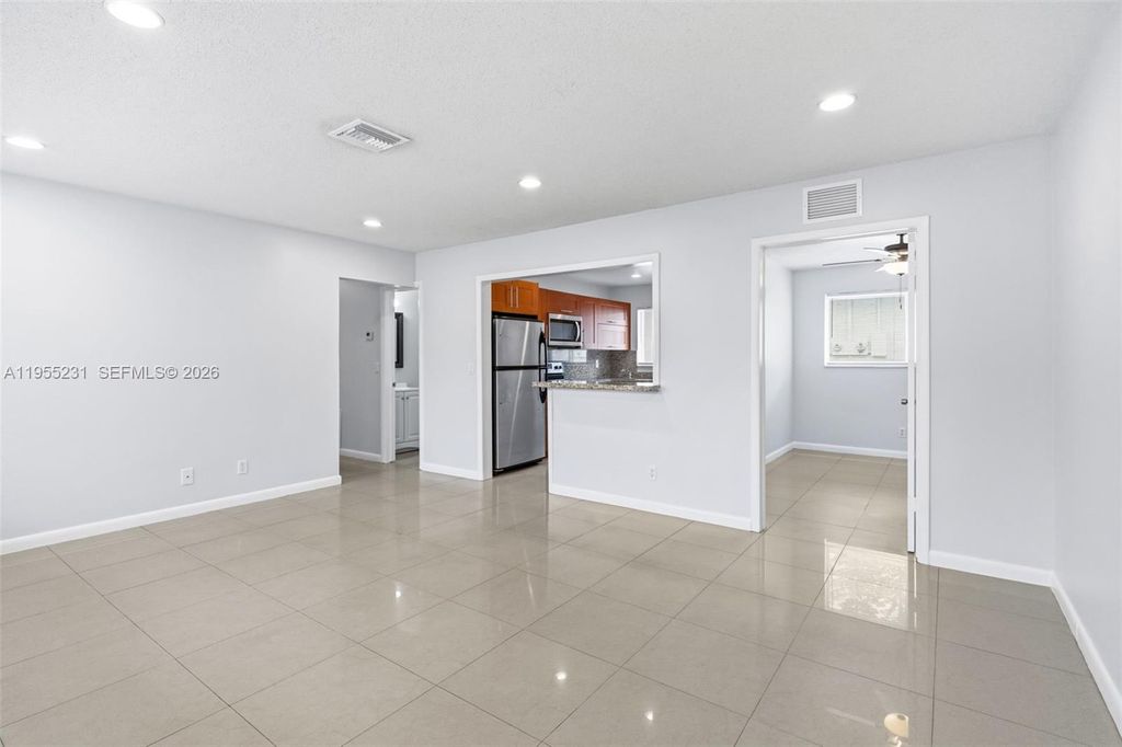 Photo of 808 NE 2nd St #B, Hallandale Beach, FL 33009 (MLS # A11955231)