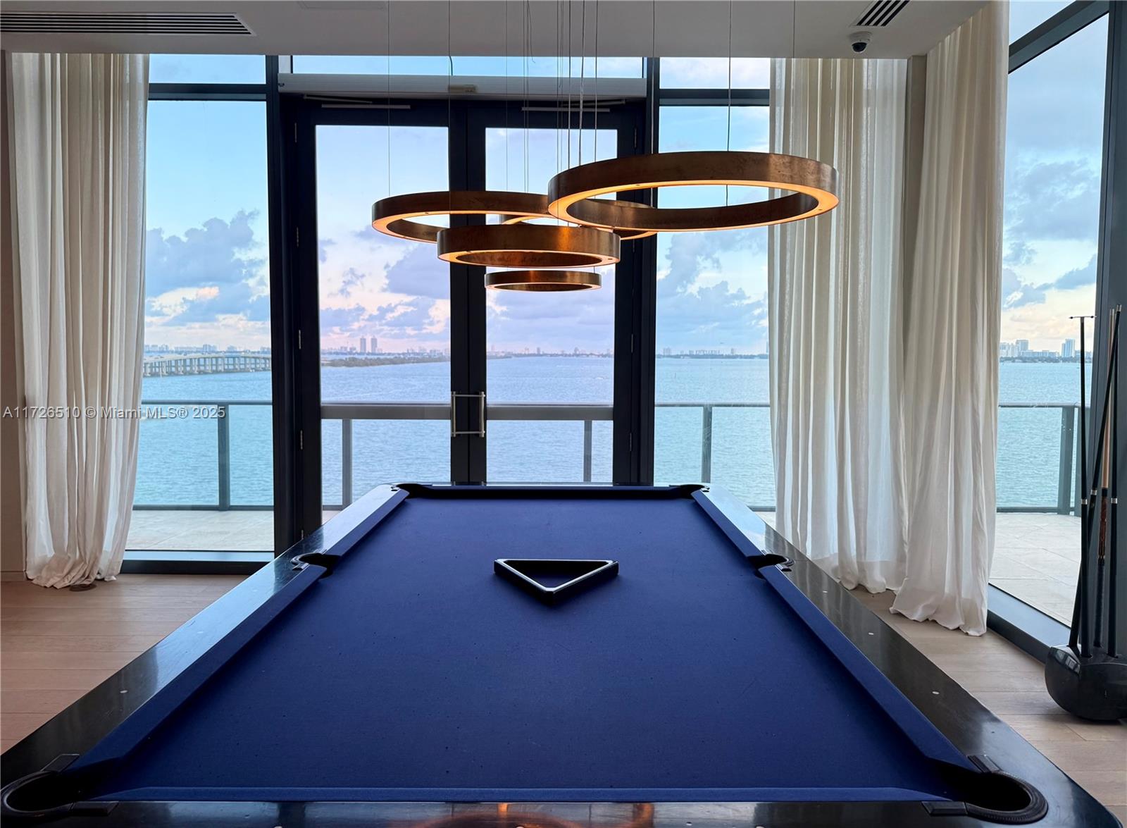ONE PARAISO CONDO - Residential