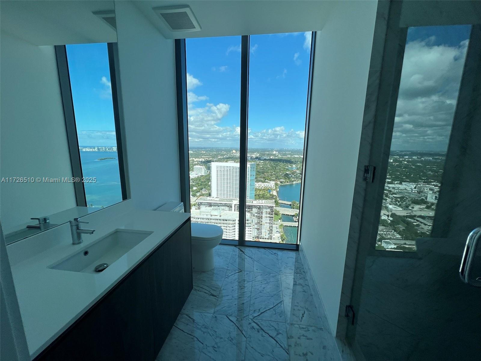 ONE PARAISO CONDO - Residential