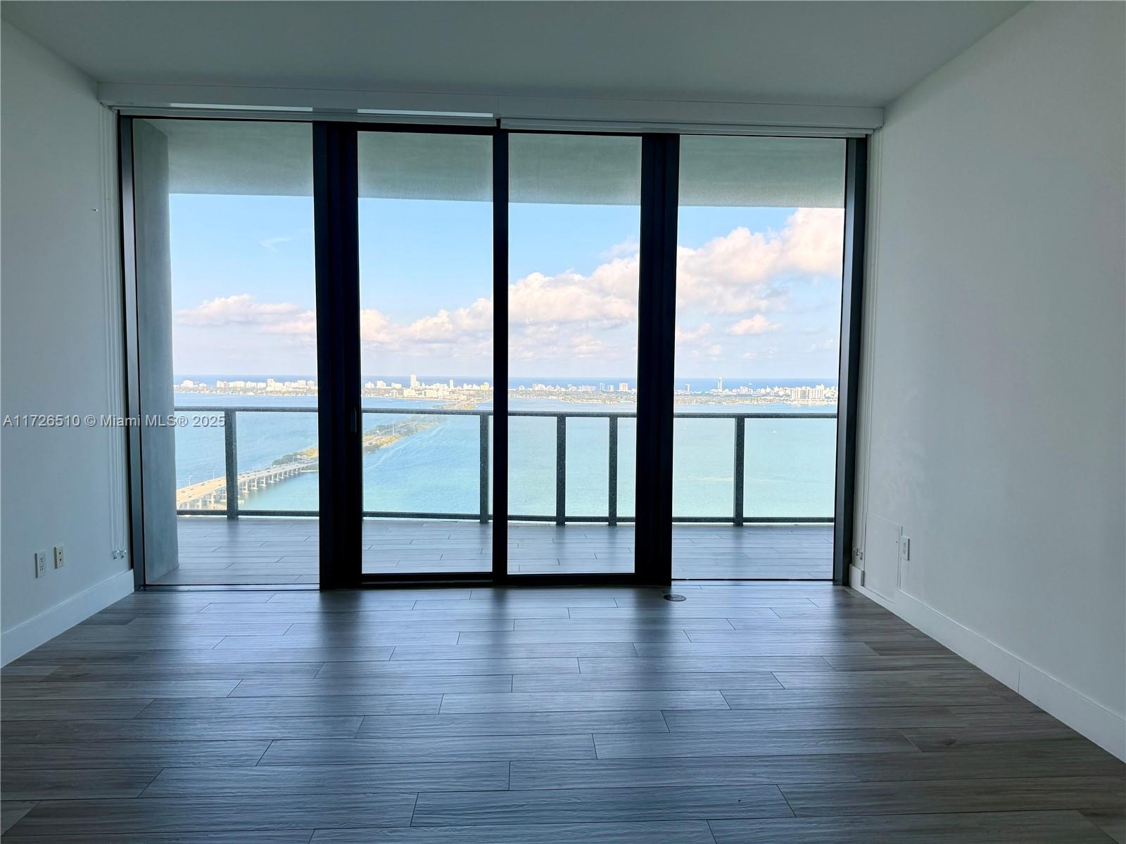 ONE PARAISO CONDO - Residential