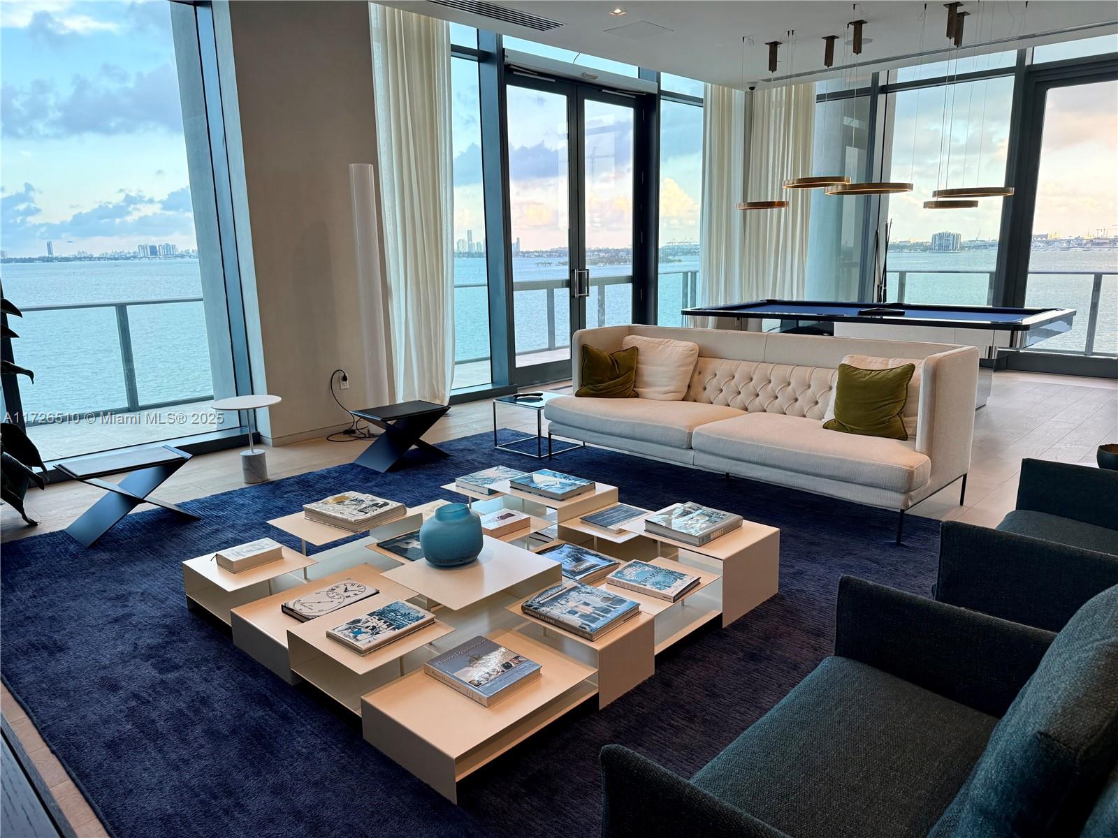 ONE PARAISO CONDO - Residential