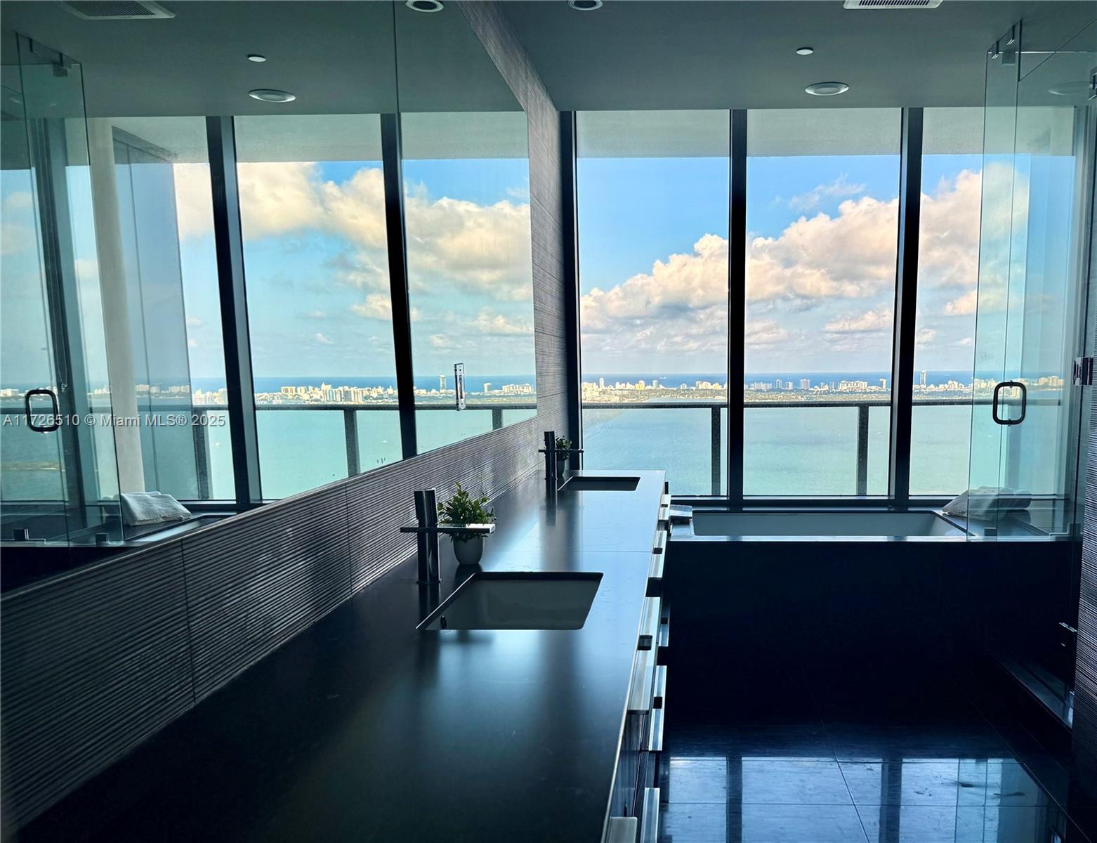 ONE PARAISO CONDO - Residential