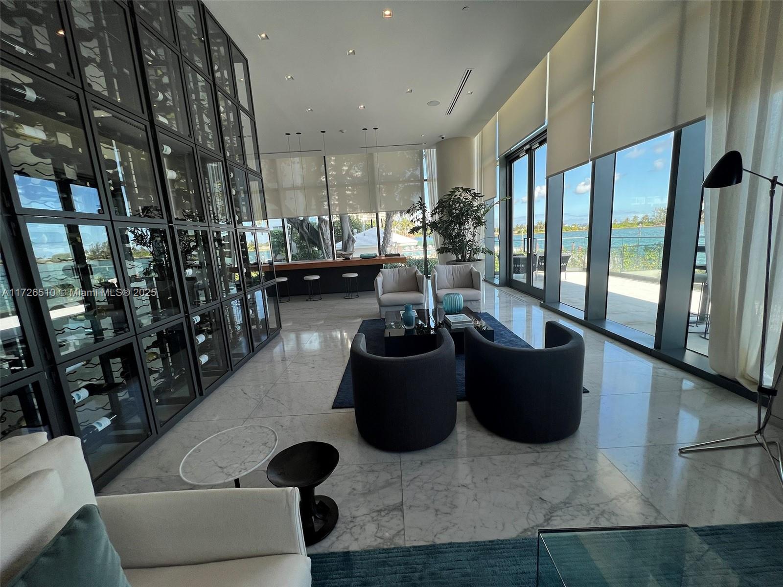 ONE PARAISO CONDO - Residential